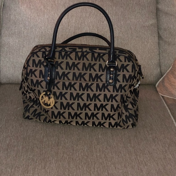 Michael Kors cloth satchel handbag signature logo - Picture 5 of 10